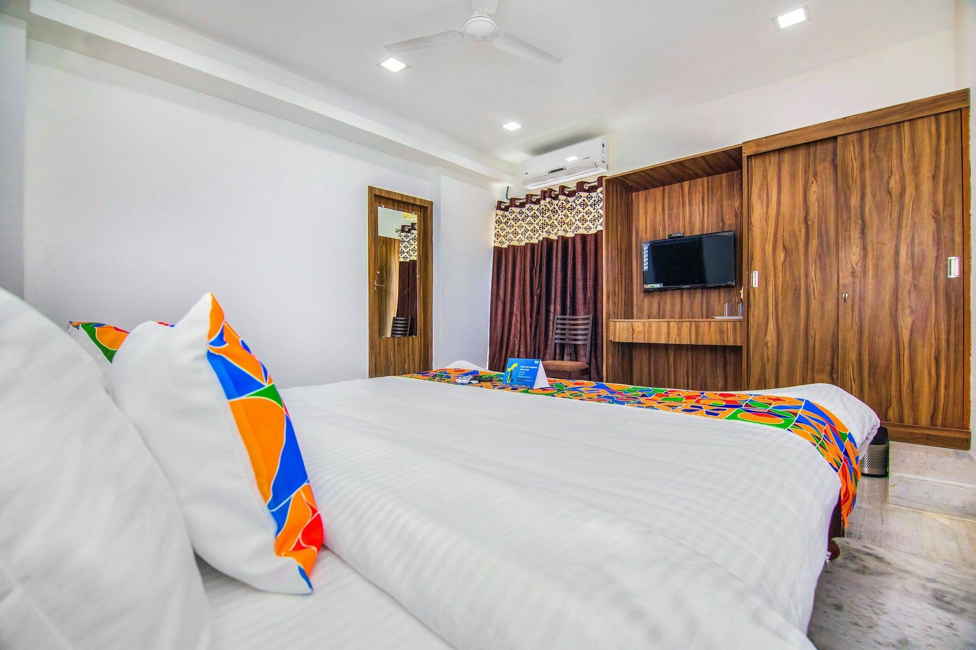 Fabhotel Venkeys Service Apartment Mylapore Chennai Exteriör bild