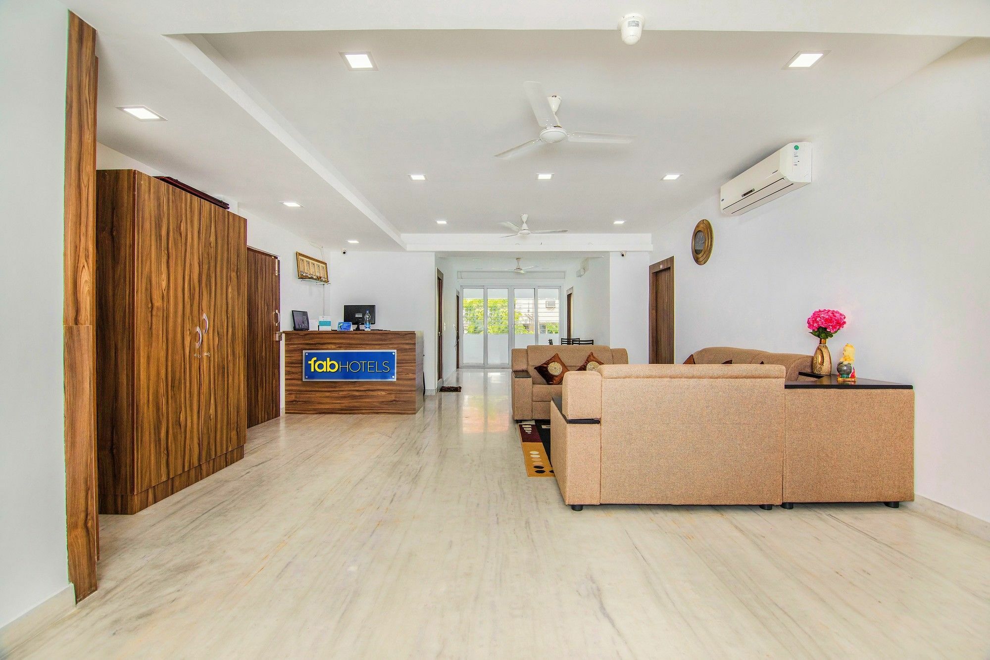 Fabhotel Venkeys Service Apartment Mylapore Chennai Exteriör bild