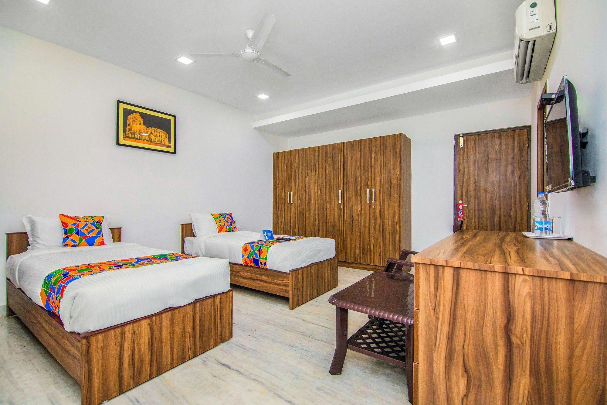 Fabhotel Venkeys Service Apartment Mylapore Chennai Exteriör bild
